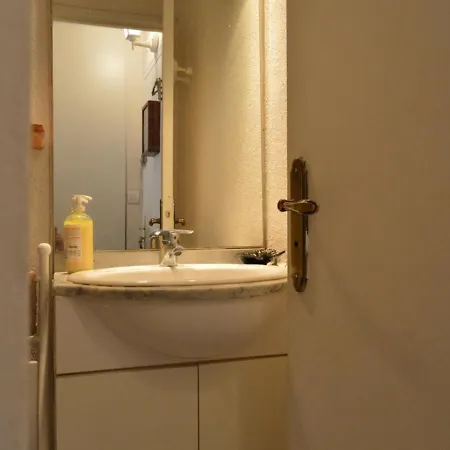 Cap D'agde, 1 Piece, 4 Personnes - Fr-1-249-209 Apartment Agde
